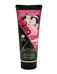 Front view of KISSABLE MASSAGE CREAM - RASPBERRY FEELING