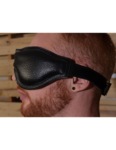 Rouge Padded Blindfold ALT2 view 