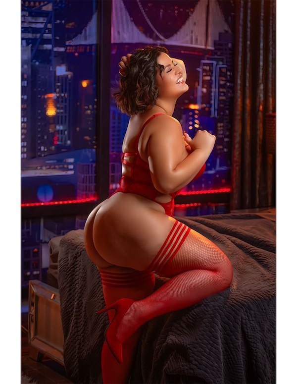 SANDRA FISHNET THIGH HIGH ALT5 view Color: RD