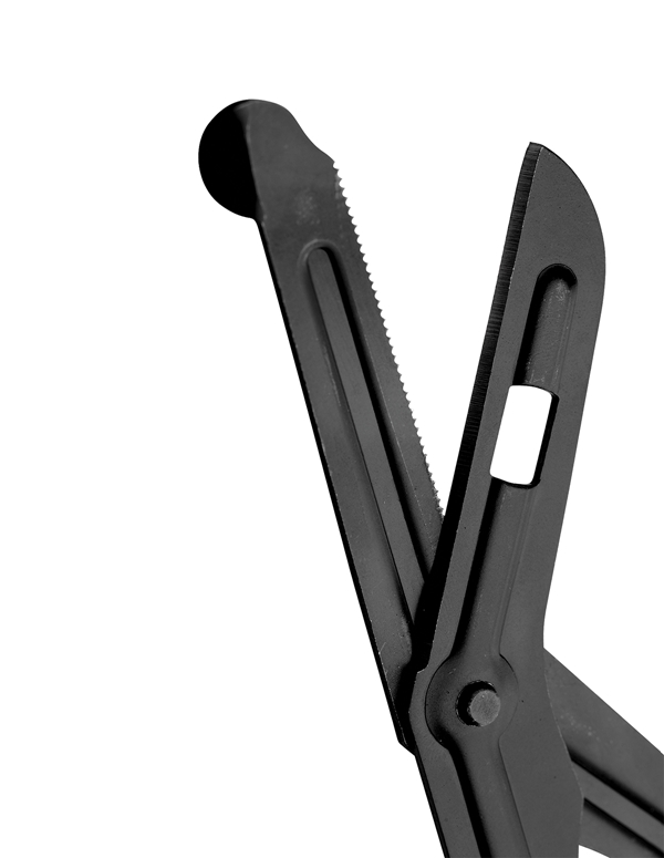 MASTER SERIES SNIP HEAVY DUTY BONDAGE SCISSORS WITH CLIP ALT3 view Color: BK
