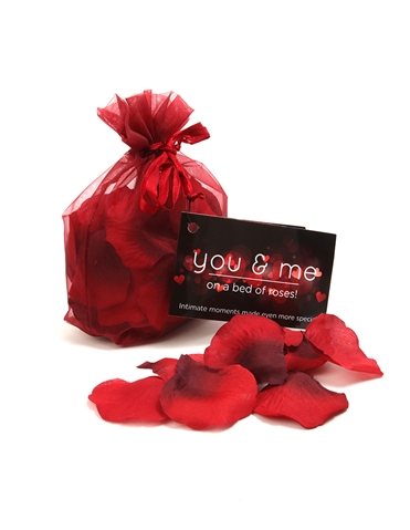 YOU & ME RED ROSE PETALS - USCCYMBR-03157