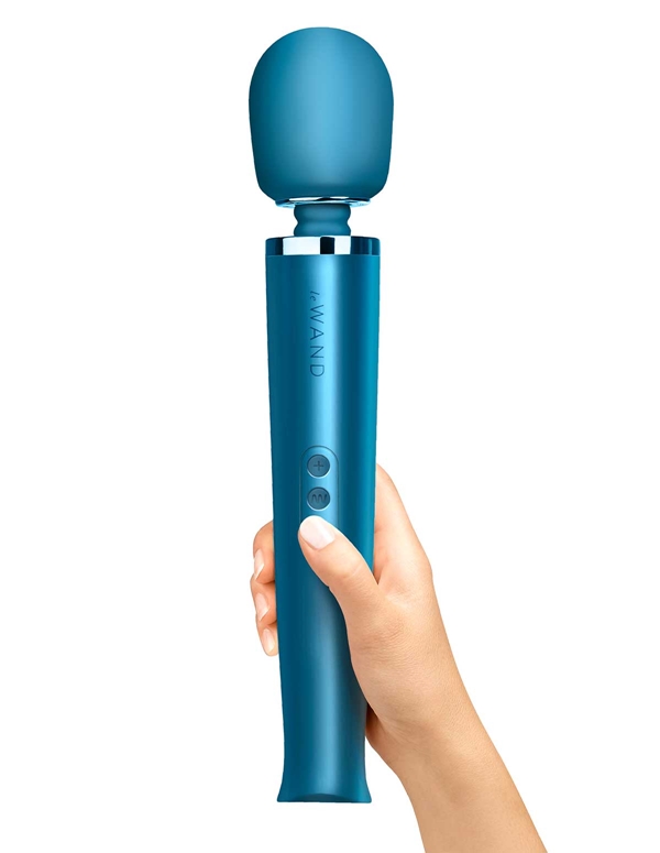 Le Wand Rechargeable Massager default view Color: BL