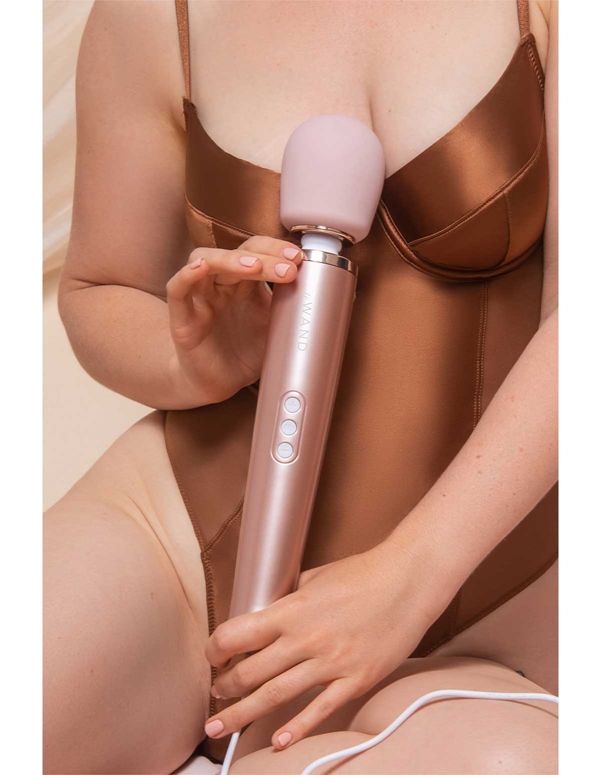 Le Wand Plug-In Vibrating Massager Rose Gold ALT8 view Color: RGLD