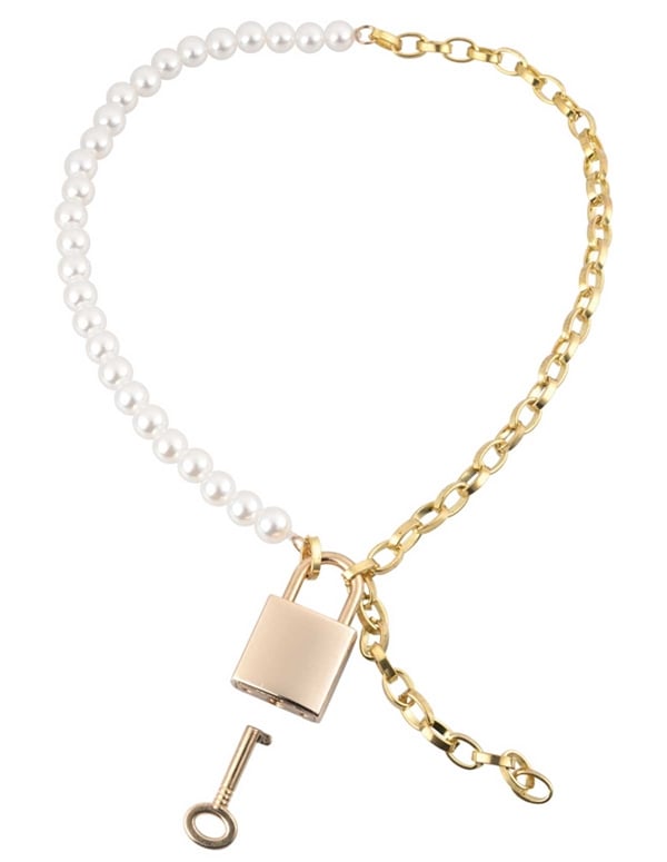 S&M Pearl Day Collar With Lock And Key default view Color: GD