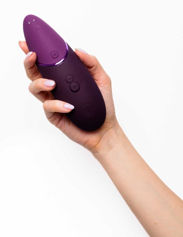 Womanizer Next 3D Pleasure Air In Purple ALT7 view Color: PR