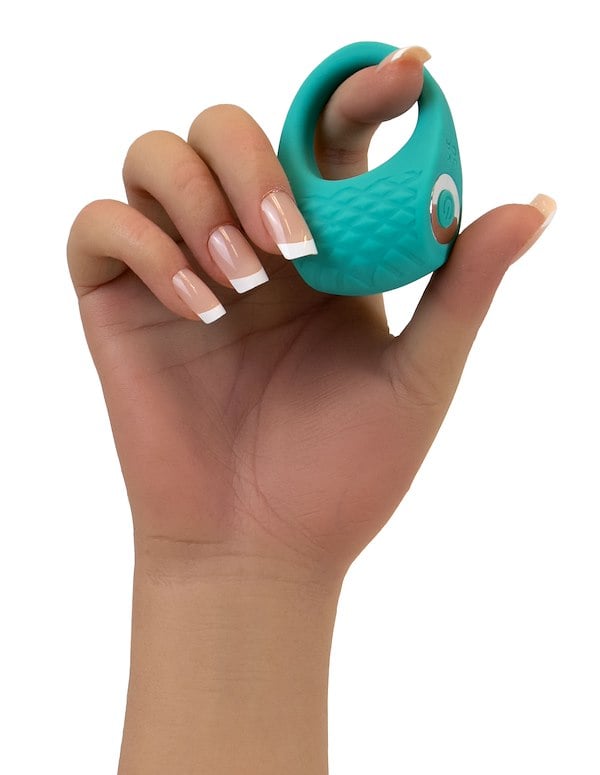 ONE LOVE - TEXTURED VIBRATING COCK RING ALT2 view Color: TQ