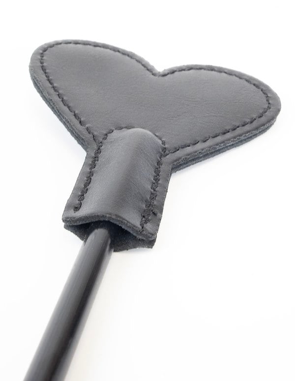 KINK & CONSENT - HEART CROP AND FLOGGER ALT1 view Color: BK