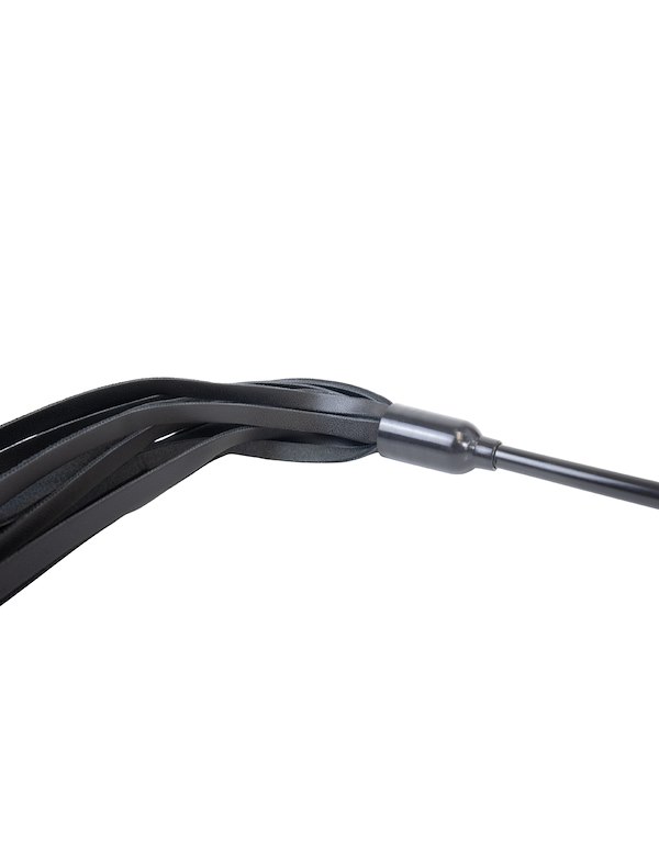 KINK & CONSENT - HEART CROP AND FLOGGER ALT2 view Color: BK