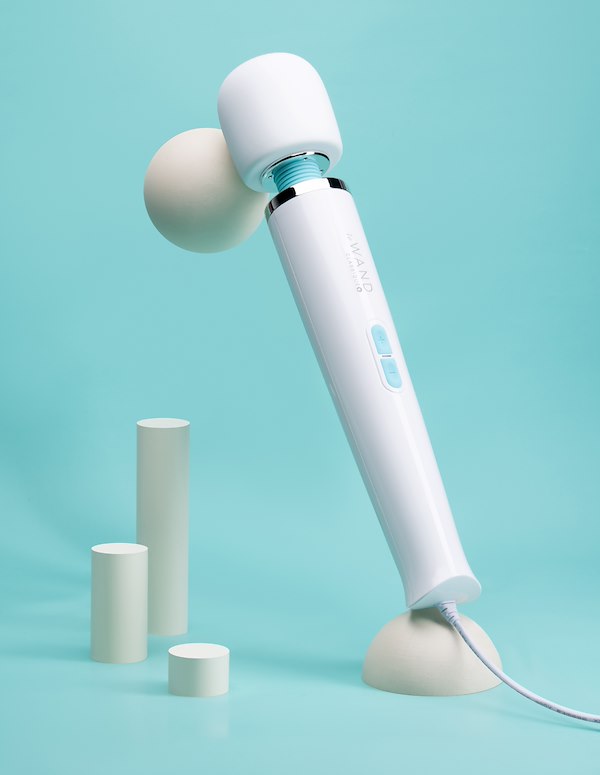 LE WAND CLASSIQUE PLUG-IN ORIGINAL WAND MASSAGER ALT7 view Color: WH