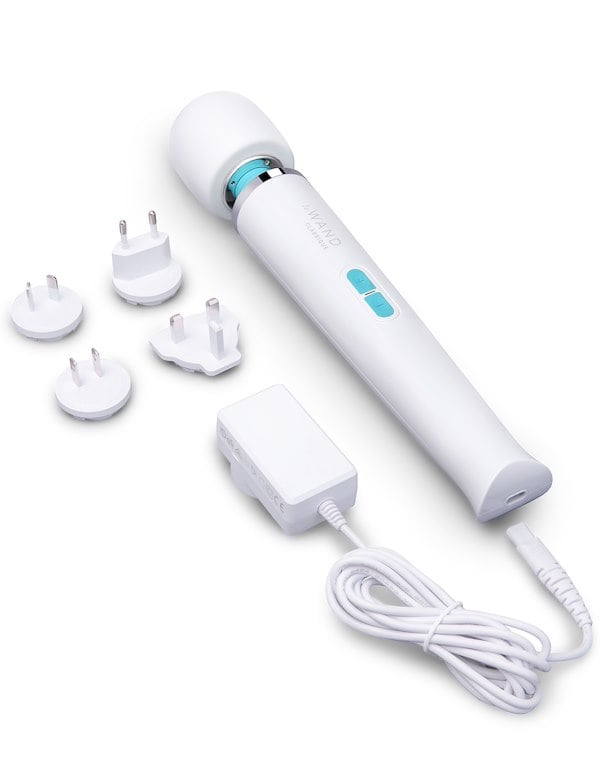 LE WAND CLASSIQUE CORDLESS ORIGINAL WAND MASSAGER ALT1 view Color: WH