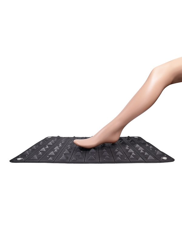 EDGE SPIKED PUNISHMENT MAT ALT2 view Color: BK