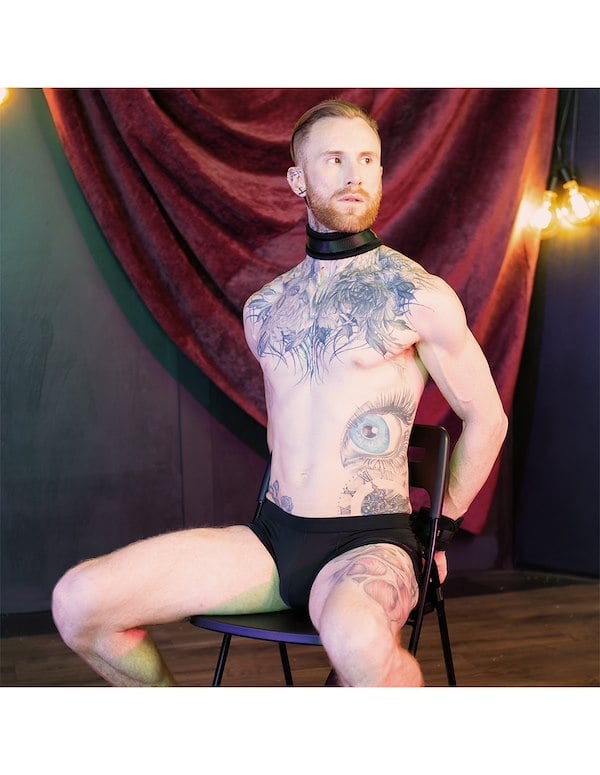SEI MIO - SEATED AND MISTREATED - UNDER CHAIR RESTRAINT SYSTEM ALT6 view Color: BK
