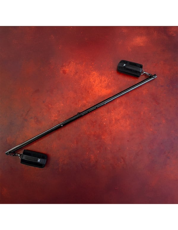 SEI MIO - SPREAD FAR AND WIDE - ADJUSTABLE SPREADER BAR ALT2 view Color: BK