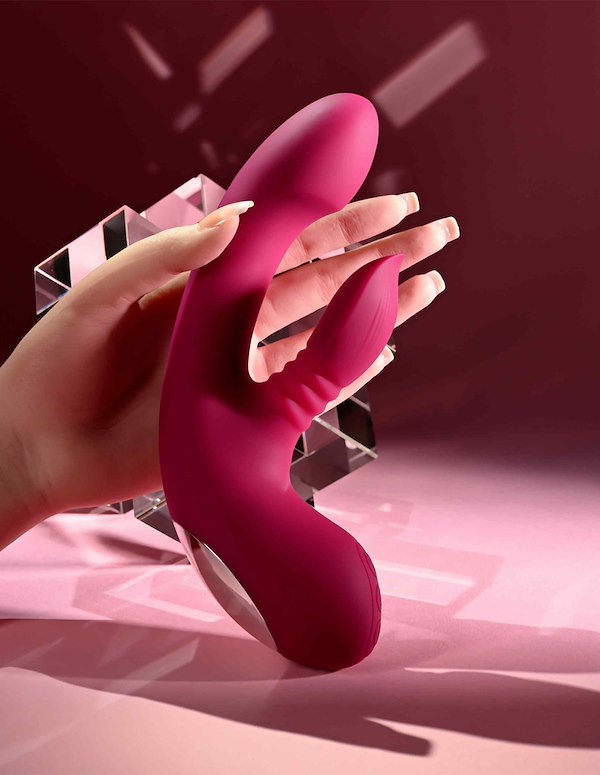 EVOLVED GENTLE PERSUASION G-SPOT AND CLITORAL STIMULATOR ALT5 view Color: RD