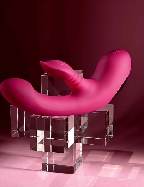 EVOLVED GENTLE PERSUASION G-SPOT AND CLITORAL STIMULATOR ALT7 view Color: RD