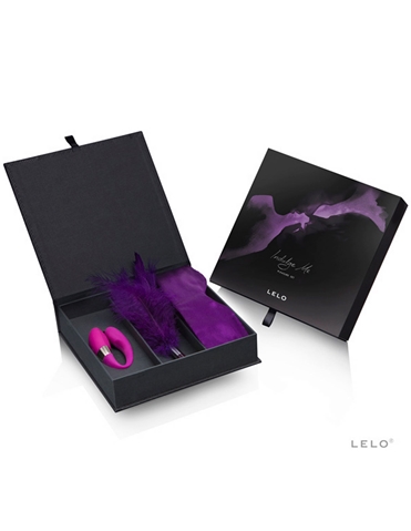 INDULGE ME PLEASURE SET default view Color: ALT2