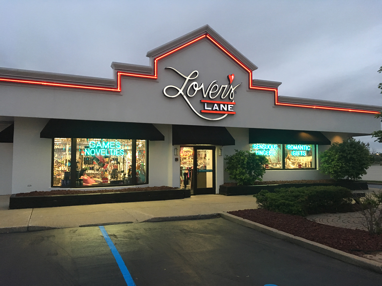 Store Saginaw Lover's Lane